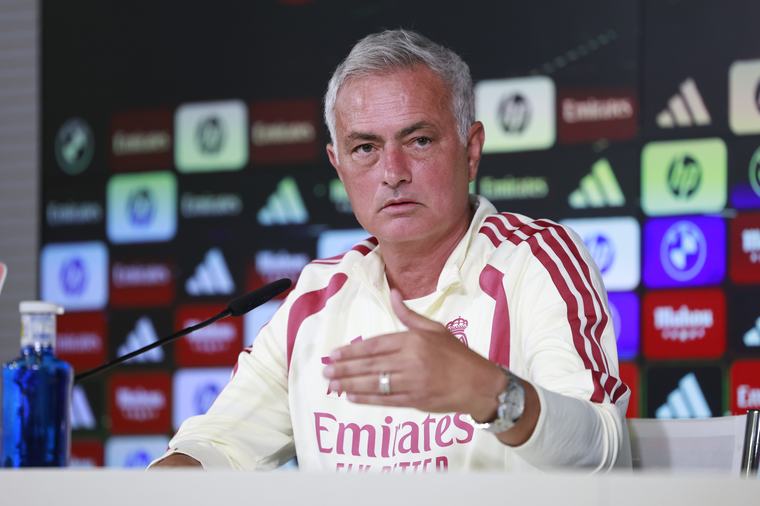 Mourinho anuncia que el Madrid abre expediente a Asencio: "Todos cometemos errores, pero acumularlos es una cosa diferente"