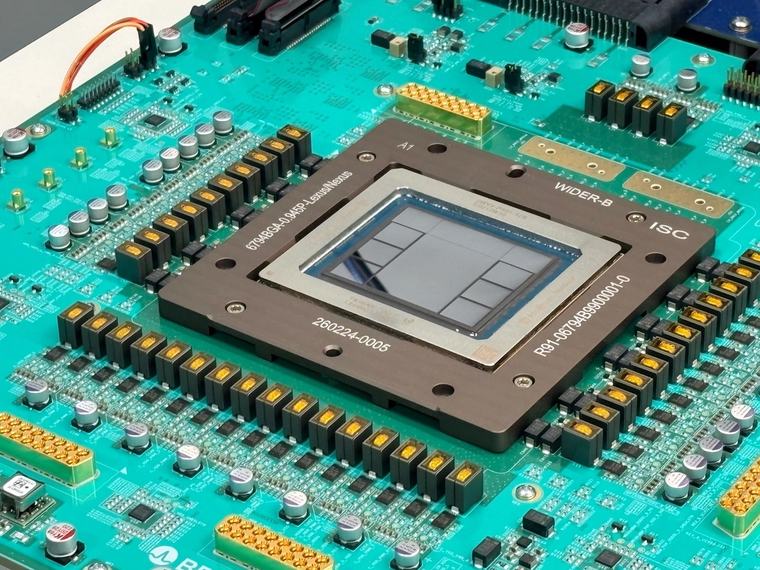 OpenAI se fabrica su propio chip para no depender (tanto) de Nvidia