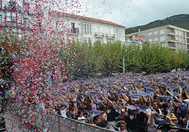 Santoña estalla en fiestas