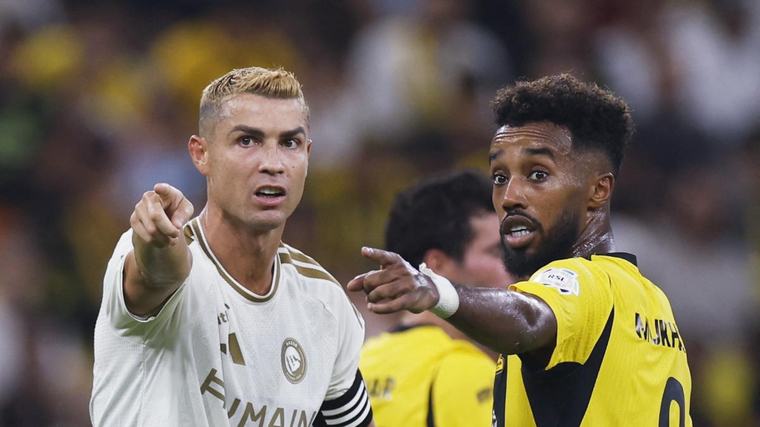 El Al-Ittihad retrata a Cristiano Ronaldo tras su intento de espionaje: “¡Perdiendo incluso haciendo trampas!”