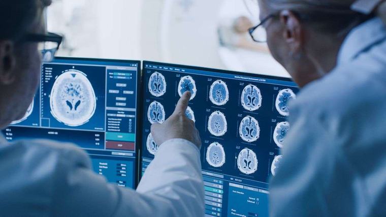pacientes | La demencia cuesta más de 221.000 millones al año en Europa y la mayor parte del gasto recae en las familias