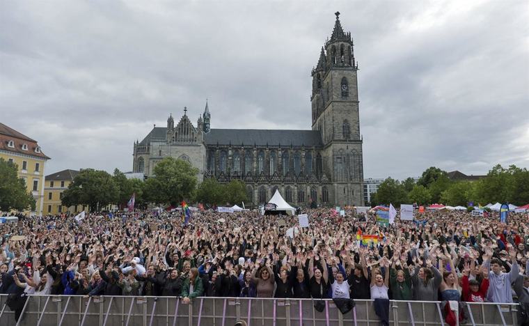 Miles de manifestantes por la democracia en víspera de las regionales de Sajonia-Anhalt con AfD como favorita