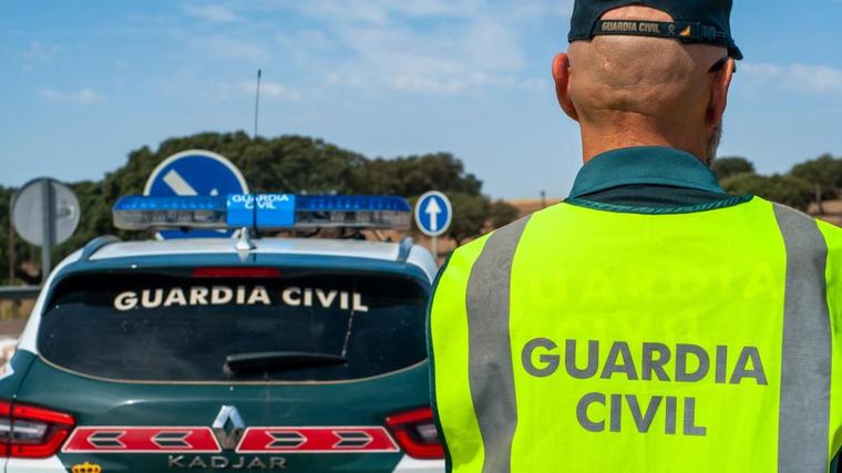 Cazado un conductor a 227 kilómetros por hora en una carretera limitada a 90 en Palencia y subir un vídeo en redes