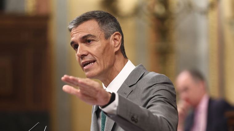 Sánchez convierte en negocio sus viviendas públicas: oferta alquileres de 1.000 euros en pueblos de 8.000 habitantes