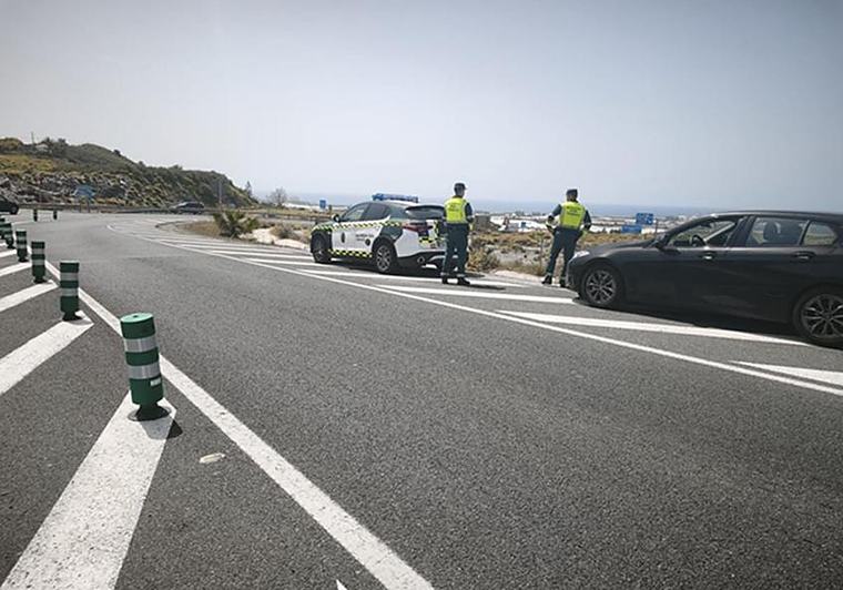 'Cazan' a un conductor circulando a 221 km/h en Baza