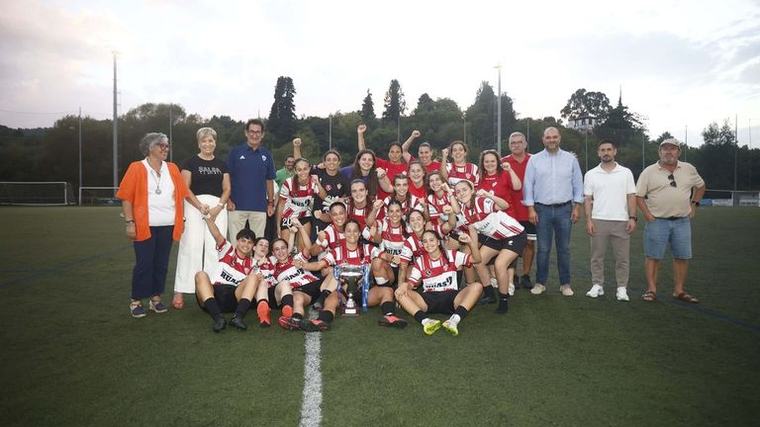 El Atlético San Pedro se proclama campeón de la Copa Diputación de fútbol femenino en Pontedeume