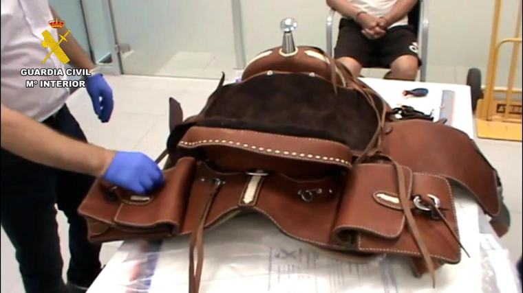 Tres detenidos en Toledo con cinco kilos de cocaína ocultos en una silla de montar