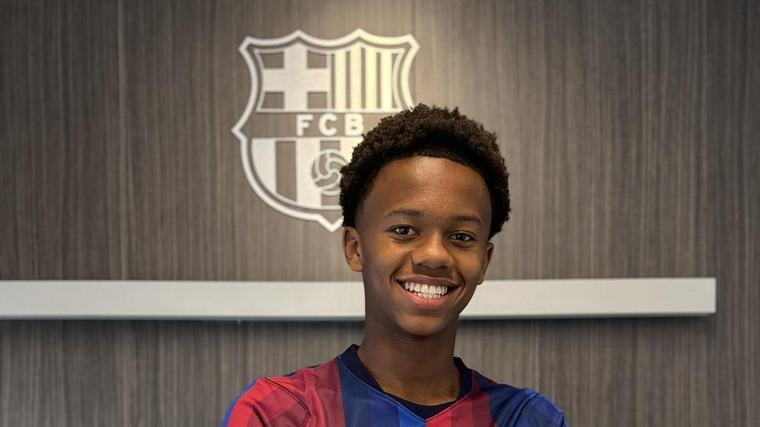 Así es Mikael Baza, el futuro central zurdo del Barça: "Es un prototipo de jugador que no se encuentra"