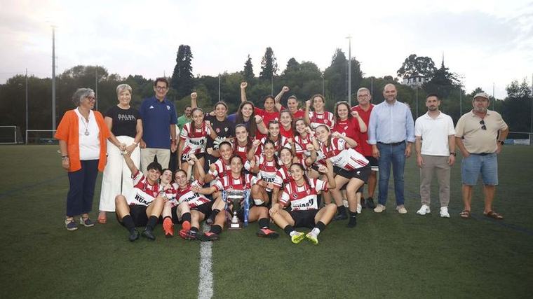 La Deputación da Coruña corona al Atlético San Pedro en Pontedeume
