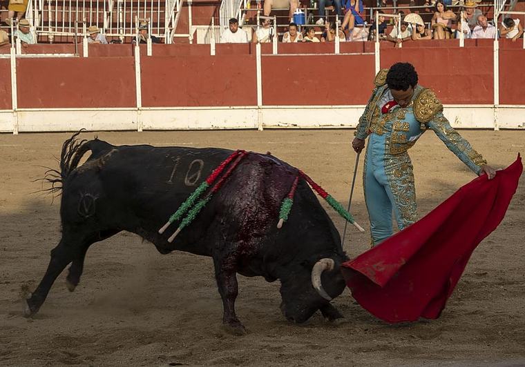 La corrida de Guadix inaugura con éxito la gran agenda taurina de septiembre