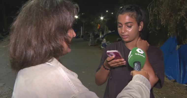 "Soy menor, tengo miedo de los hombres solteros": el temor de cientos de mujeres atrapadas sin techo ni comida en Ceuta