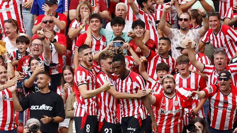 San Mamés se divierte y aviva fantasmas del pasado en el Atleti (3-0)