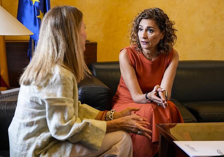 María Jesús Montero exigía más financiación para Andalucía cuando era consejera y ahora defiende el modelo desigual