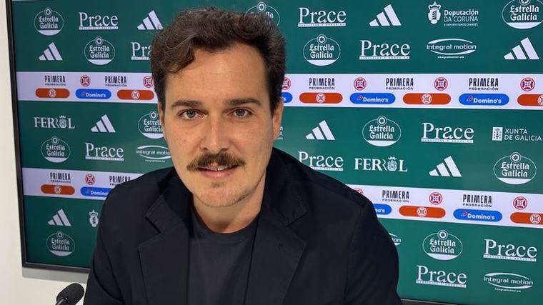 Álex Vázquez: «Espero que la afición disfrute con el Racing»