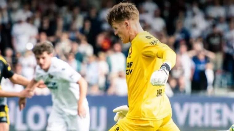 Koeman jr., guardameta, suma dos goles de penalti, lo nunca visto en Países Bajos