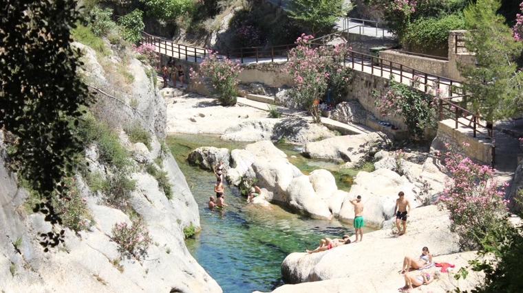 Muere un hombre en el paraje del Pou Clar de Ontinyent tras golpearse en la cabeza