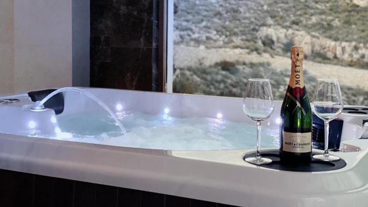Un atrapamiento por succión, posible causa de la muerte del matrimonio en un jacuzzi en Cullera