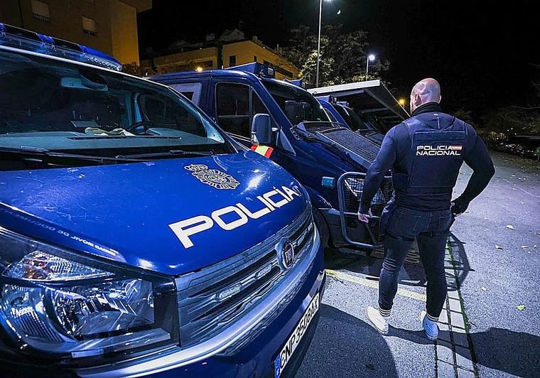Dos jóvenes son hospitalizados tras una pelea en la puerta de una discoteca de Granada