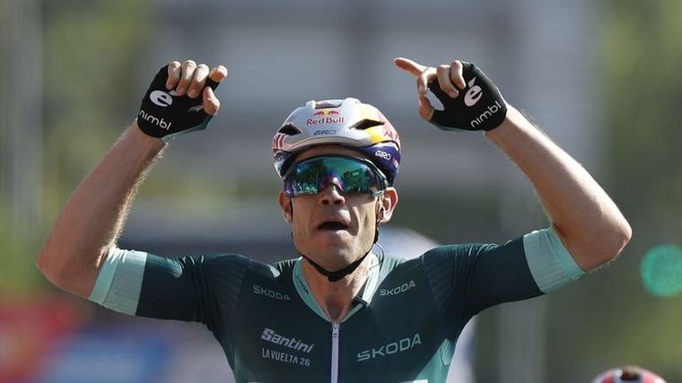 Van Aert da el segundo sombrerazo a La Vuelta y Enric Mas sigue de rojo