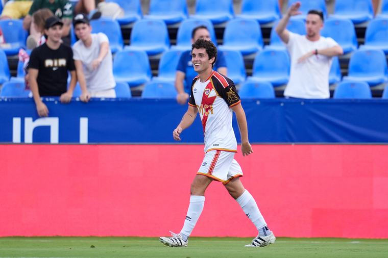 Camello devuelve la sonrisa al Rayo