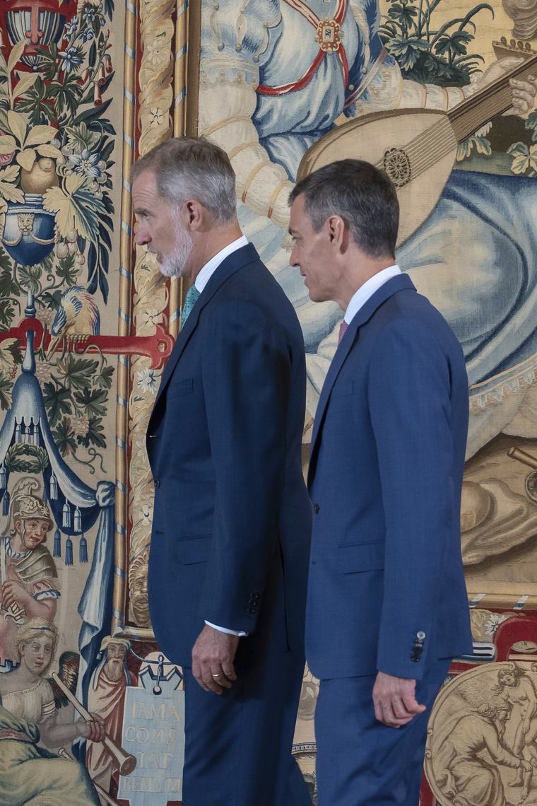 ¿Debe el Rey ir a Ceuta?