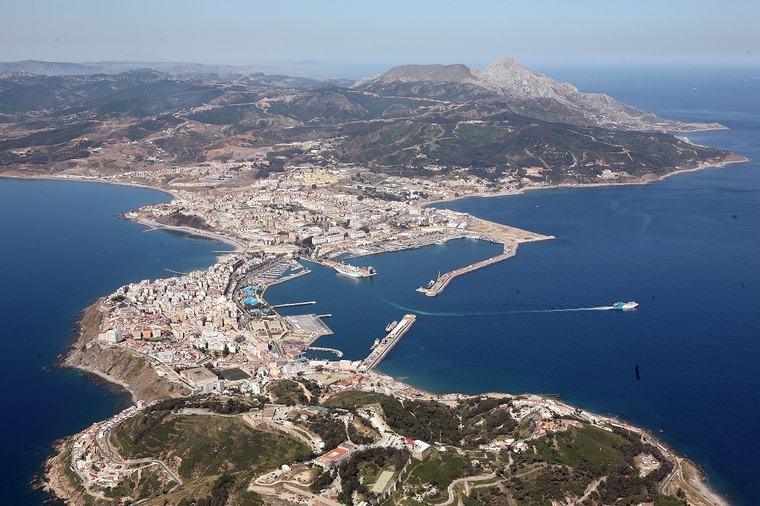 El ministerio obliga al Puerto a ceder suelo de la explanada de Poniente para acoger inmigrantes