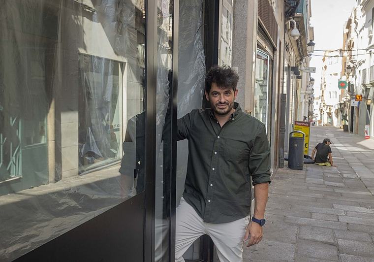 La hostelería gana peso en la calle Pintores de Cáceres y toma el relevo del comercio tradicional
