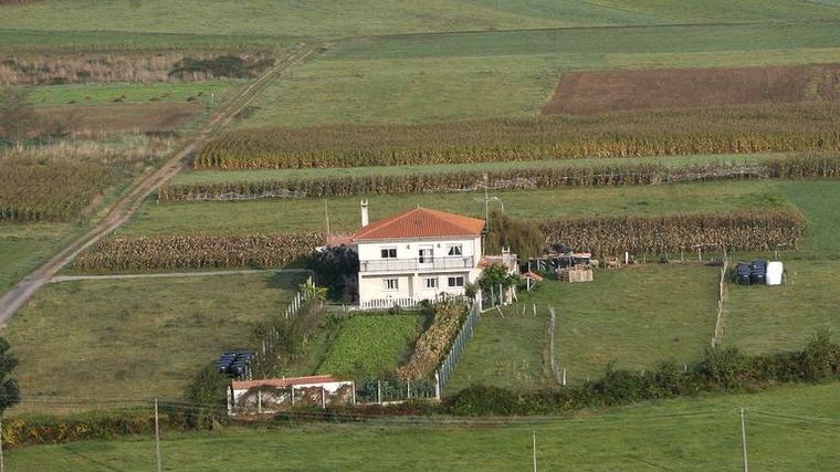 En torno a la envidia y el caso de los marcos gallegos