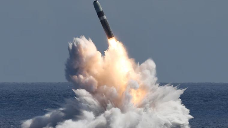 El misil nuclear Trident II D5 Life Extension trabaja con una precisión de nanómetros