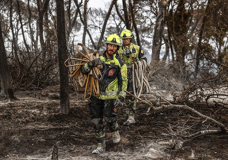 La bronca política por el incendio de El Saler se agrava mientras el Ayuntamiento defiende que ha duplicado las inversiones