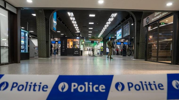 La policía belga investiga si el marroquí detenido en Bruselas con un Kalashnikov pertenece a la Mocromafia
