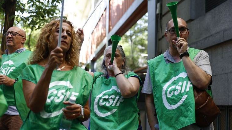 CSIF exige al Constitucional desbloquear la devolución de 48.000 millones recortados a los funcionarios desde el 2010