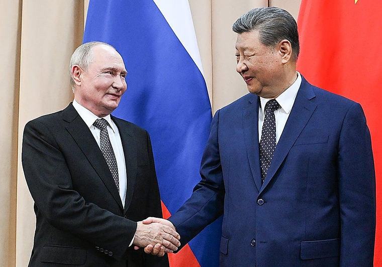 Putin busca en Asia romper el aislamiento