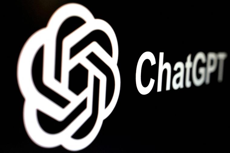 Los grandes ‘chatbots’ de inteligencia artificial sufren una caída global y dejan de funcionar