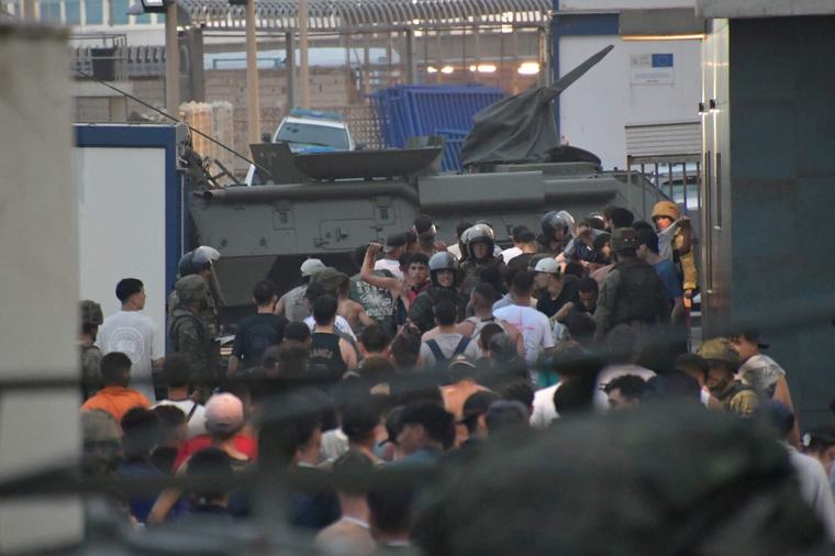 El giro de la crisis de Ceuta: cruz de navajas, deslealtad y Marruecos de espectador