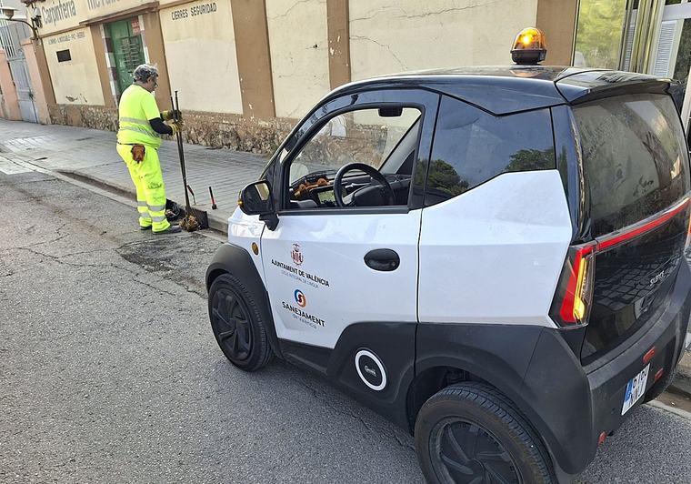 Valencia realiza 78.000 limpiezas en imbornales antes de la temporada de lluvias