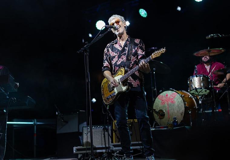 Lección de rocanrol bajo la Alhambra