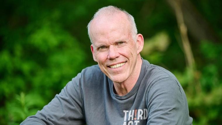 Bill McKibben, activista: “La energía solar debe viajar muchos kilómetros hasta la Tierra, pero ninguno pasa por Ormuz”
