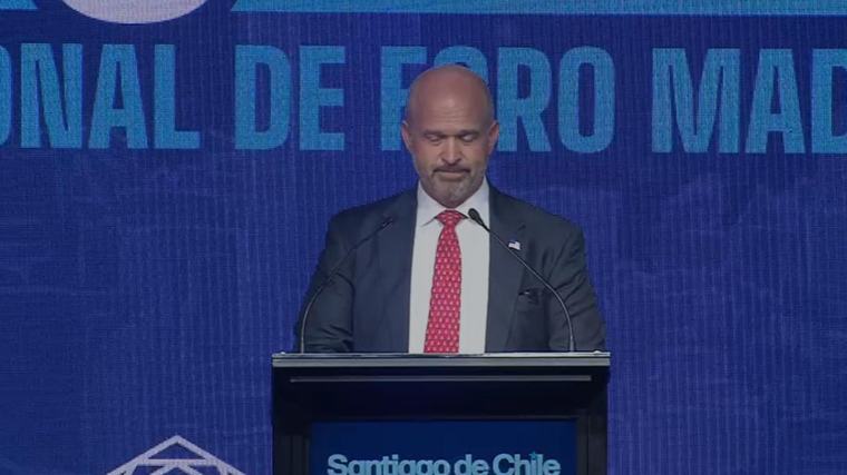 El 'think tank' de Trump sale en defensa de la soberanía española de Ceuta en un acto de Vox