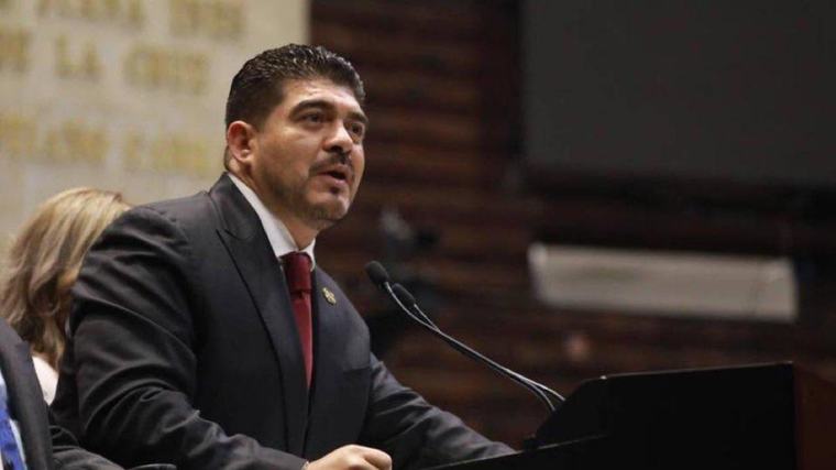 Hallan muerto por arma de fuego al diputado mexicano Zenyazen Escobar en Veracruz