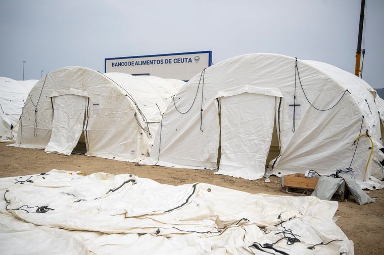 Los vecinos del puerto de Ceuta se movilizan contra las obras para una nueva ubicación de los migrantes: “No los queremos aquí, punto”