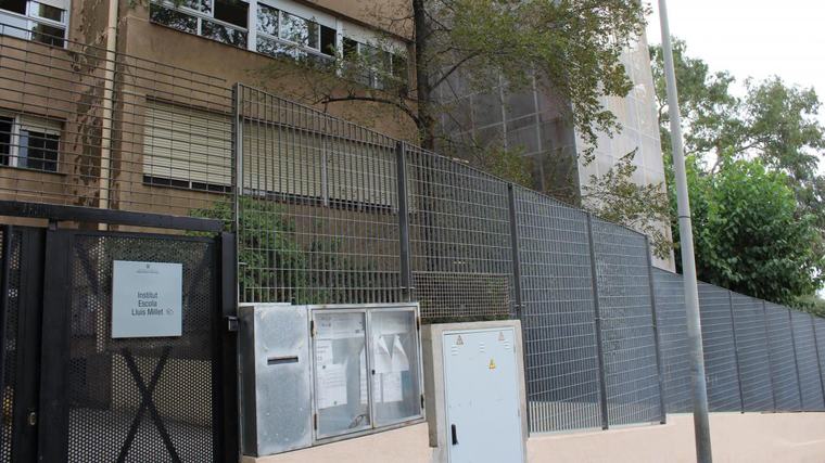 Santa Coloma destina más de 800.000 euros a ayudas educativas y refuerza la seguridad en las escuelas