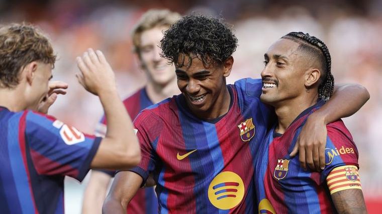 El Barcelona se divierte en Mestalla