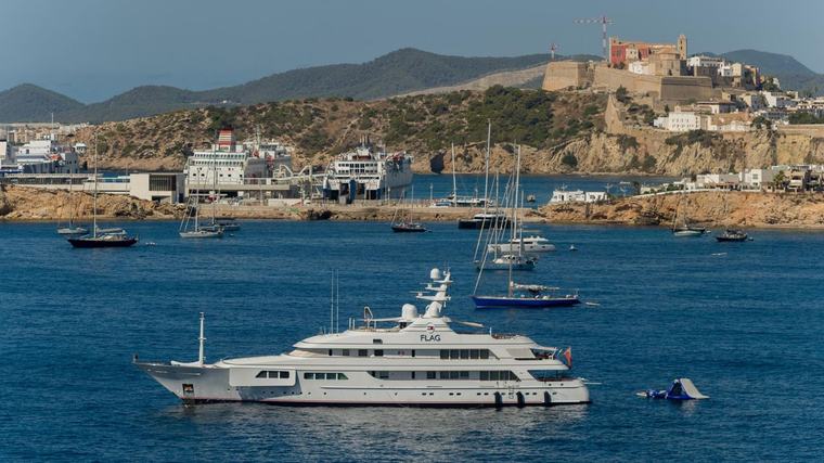 Gravar con más impuestos a las grandes fortunas podría salvar hasta 30 millones de vidas antes de 2030