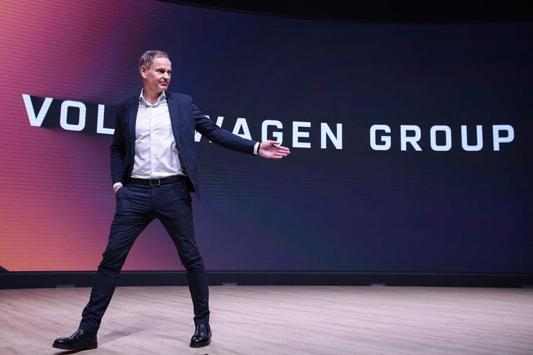 Volkswagen sorprende con un acuerdo rápido y aprueba un ajuste extra de 50.000 empleos que deja en el aire cuatro fábricas alemanas y el futuro de Seat