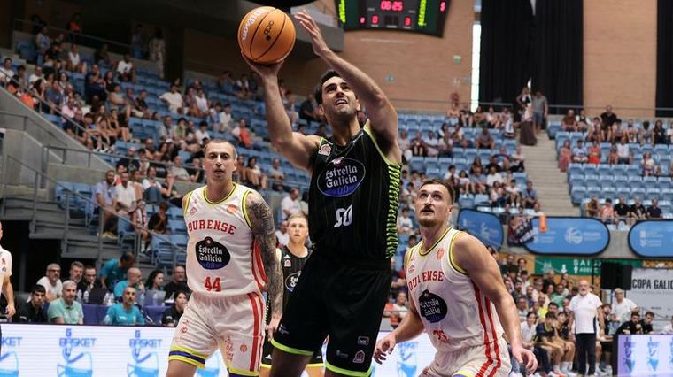 El Leyma Básquet Coruña tira de oficio para vencer al COB en semifinales de la Copa Galicia (94-89)