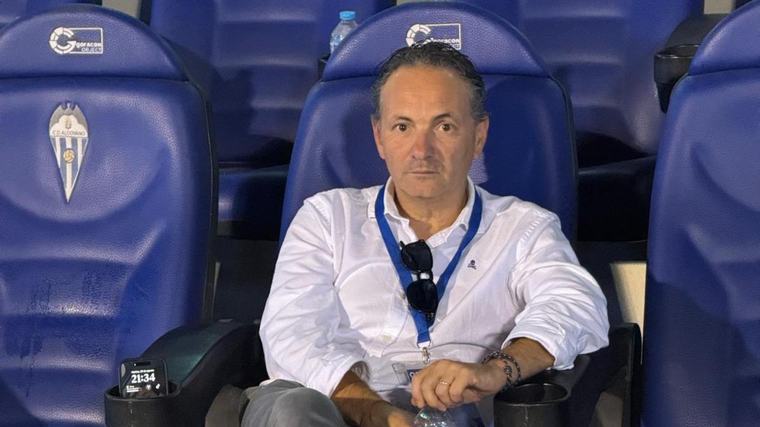 David Navarro sitúa en 600.000 euros el presupuesto del CF Lorca Deportiva tras cerrar una plantilla con 15 fichajes