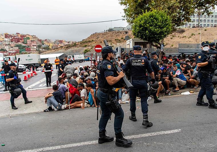 La jueza Tardón asume la investigación de la entrada a Ceuta por ser un «ataque grave contra la integridad territorial»