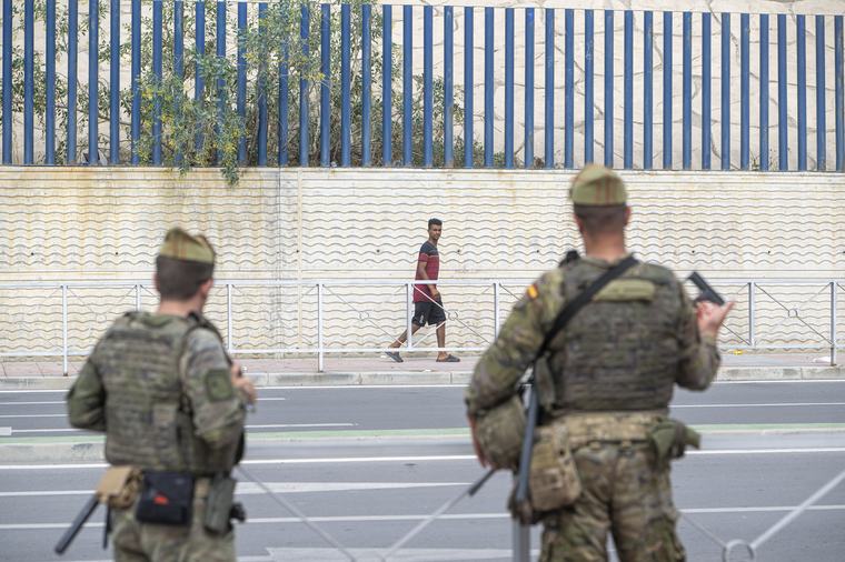 España entra en la zona gris